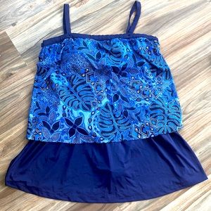 Trendy PLUS SIZE one-piece swim suit